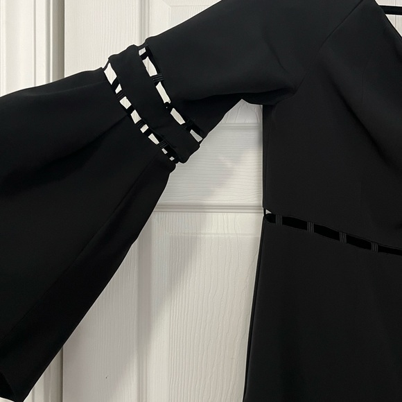 FINDERS KEEPERS Black Solar Dress - Picture 6 of 8